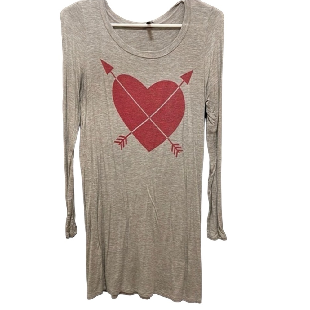 Boutique Grey Long Sleeve Tunic Valentines/Heart Shirt‎ Soft Lightweight Size M